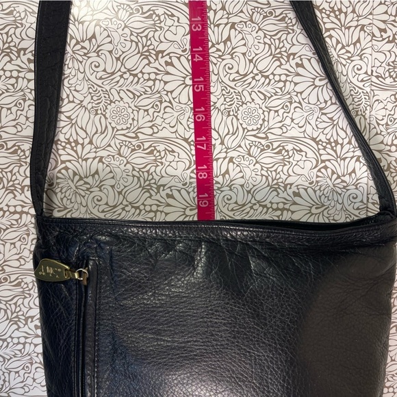 Libaire Vintage Black leather shoulder bag made in USA - Picture 13 of 13
